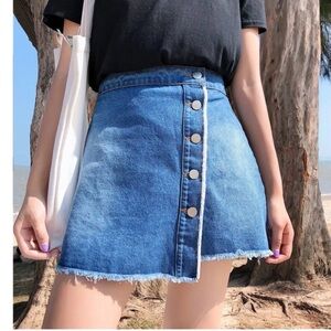 Zara Basic small button fringe hem denim skirt